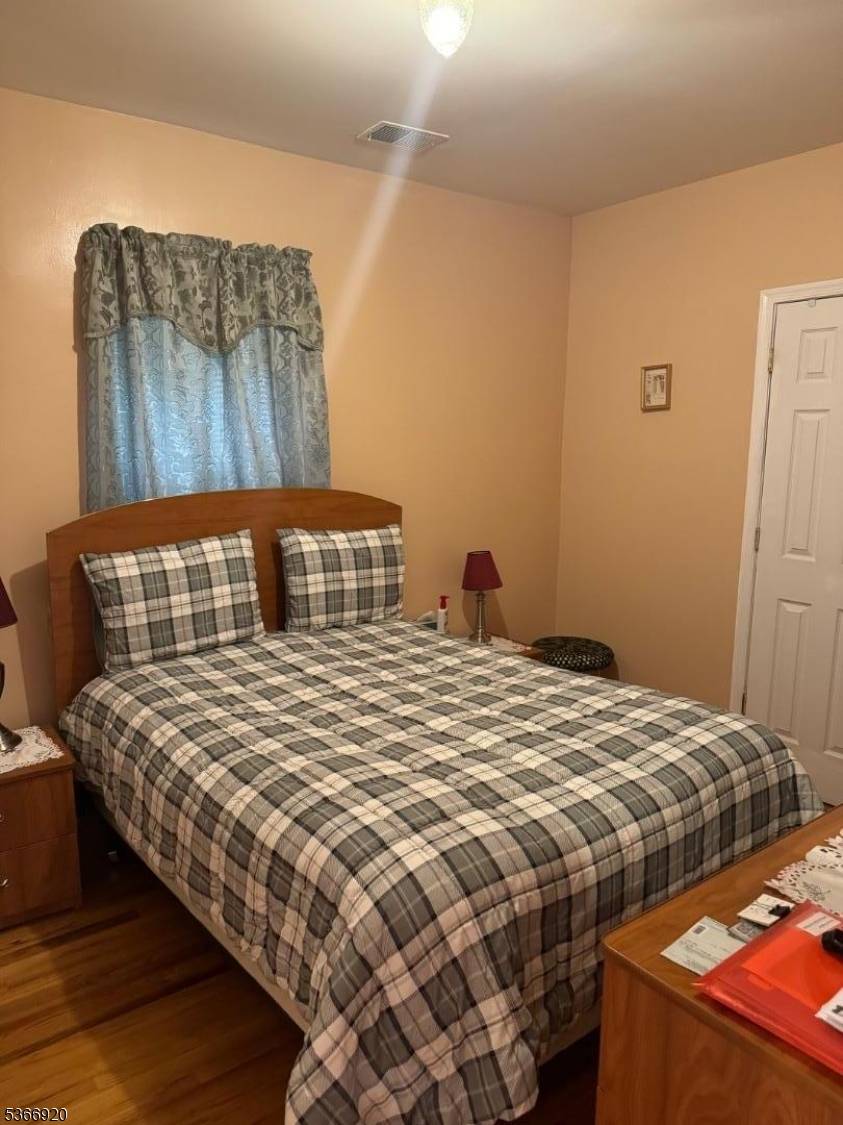 113 Clark Pl, Elizabeth City, NJ 07206