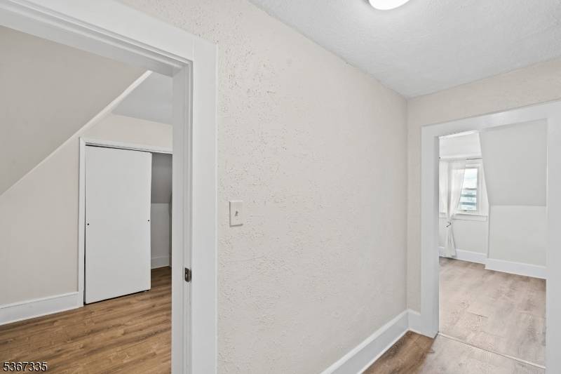 Bayonne City, NJ 07002,90 W 34Th St