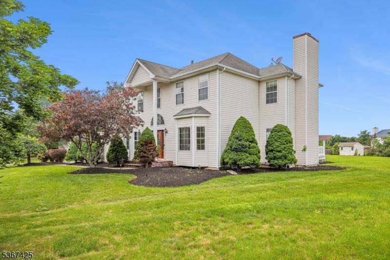 Franklin Twp., NJ 08873,5 Abate Ct #1