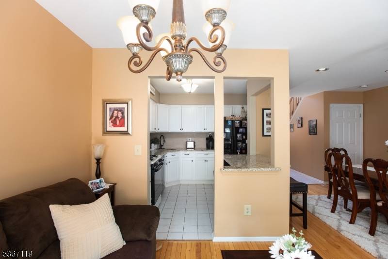 Hillsborough Twp., NJ 08844,4 Dewitt Ln