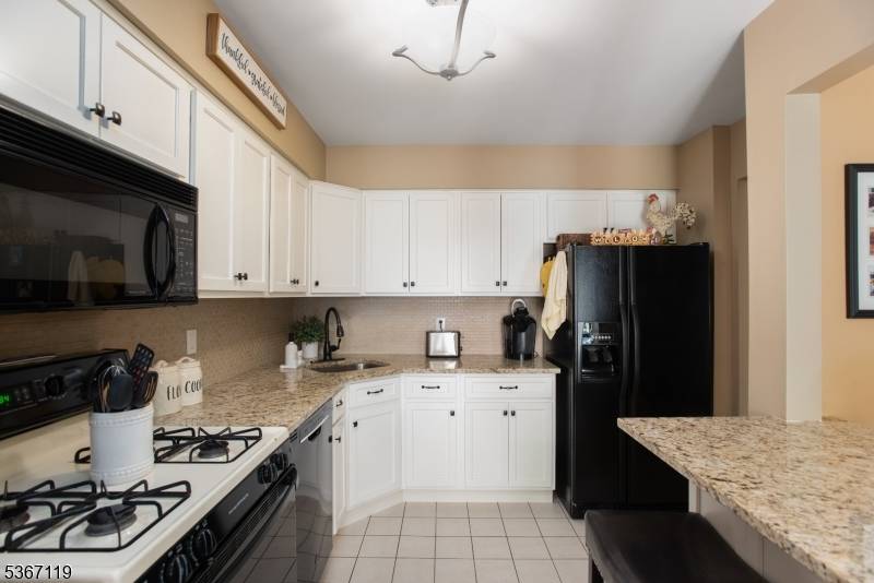 Hillsborough Twp., NJ 08844,4 Dewitt Ln