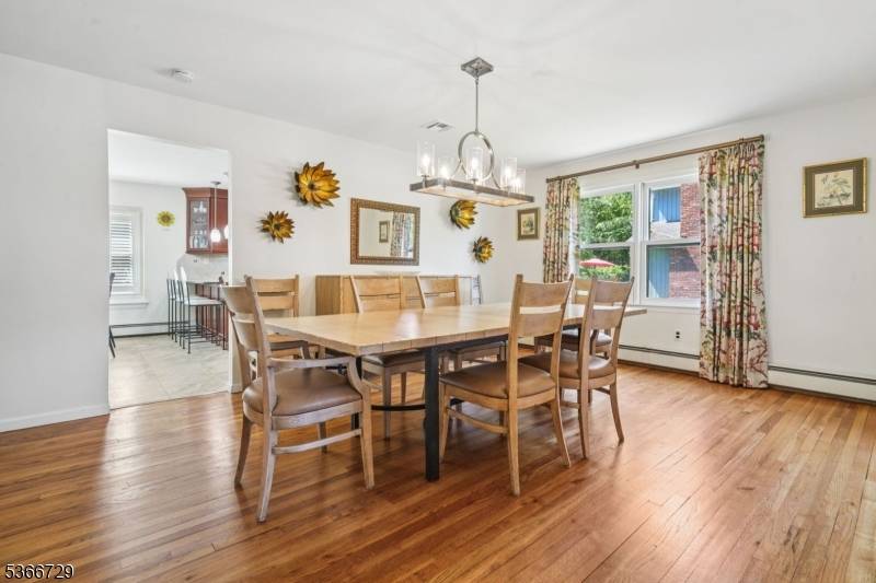 Morris Twp., NJ 07960,4 Dickens Ct