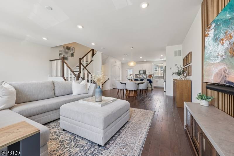 Morris Twp., NJ 07960,12 Colgate Dr