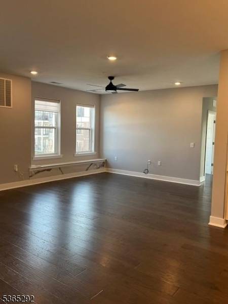 Morris Plains Boro, NJ 07960,46 Whitney Ave