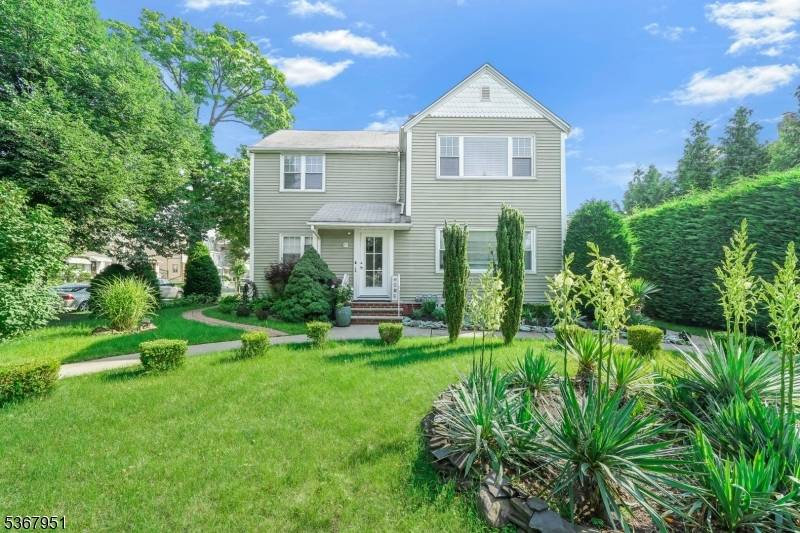 79 Newark Ave, Bloomfield Twp., NJ 07003