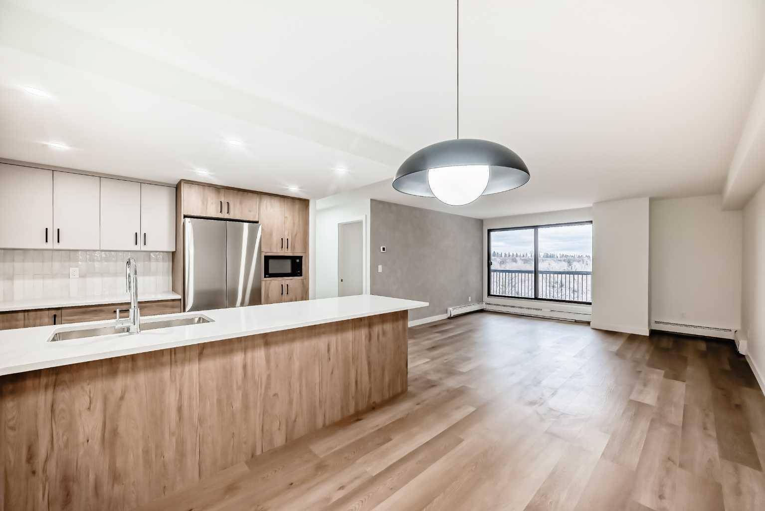 Calgary, AB T2S2V2,225 25 AVE Southwest #806