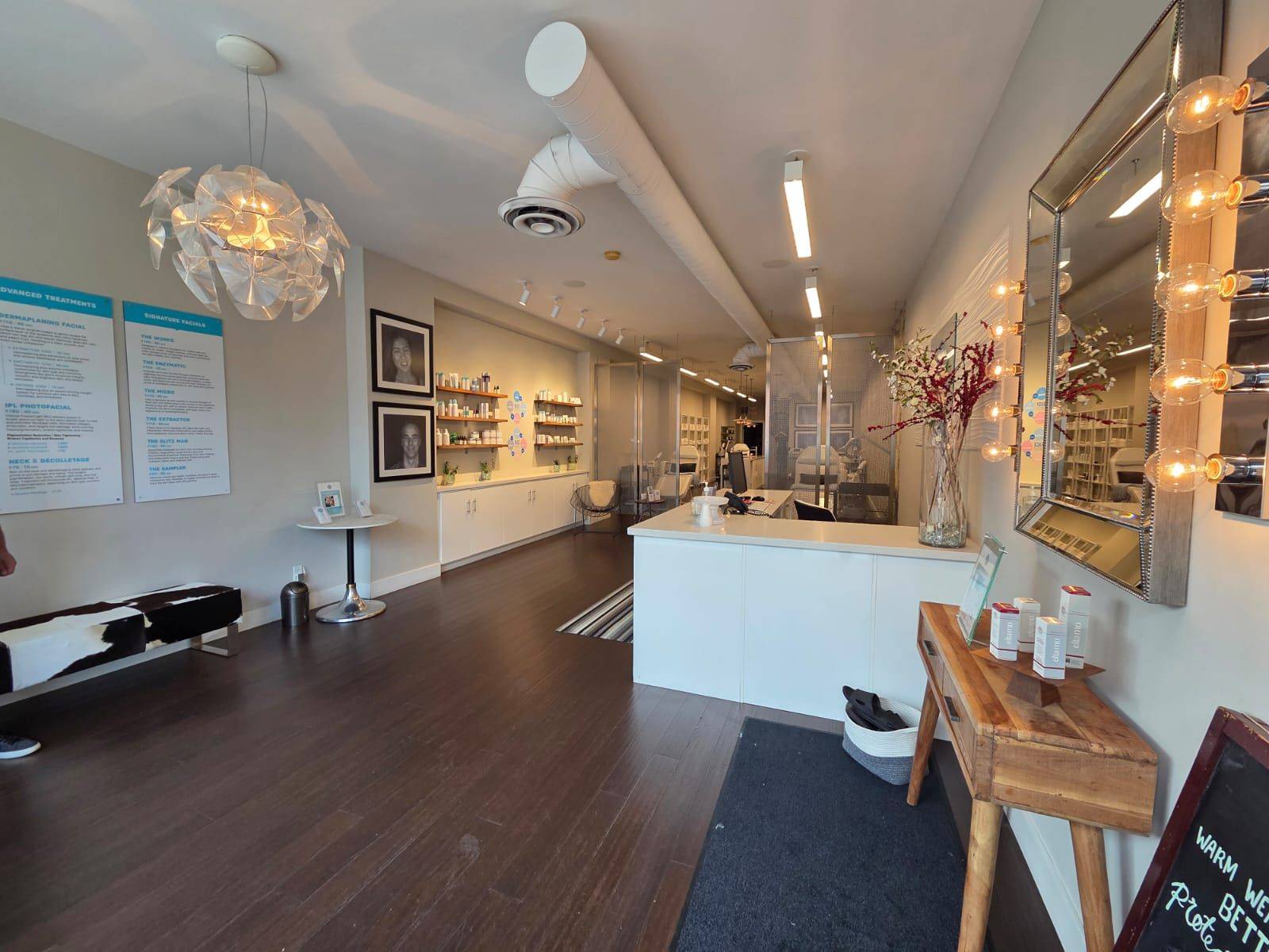 Toronto E01, ON M4M 1K9,1133 Queen ST E