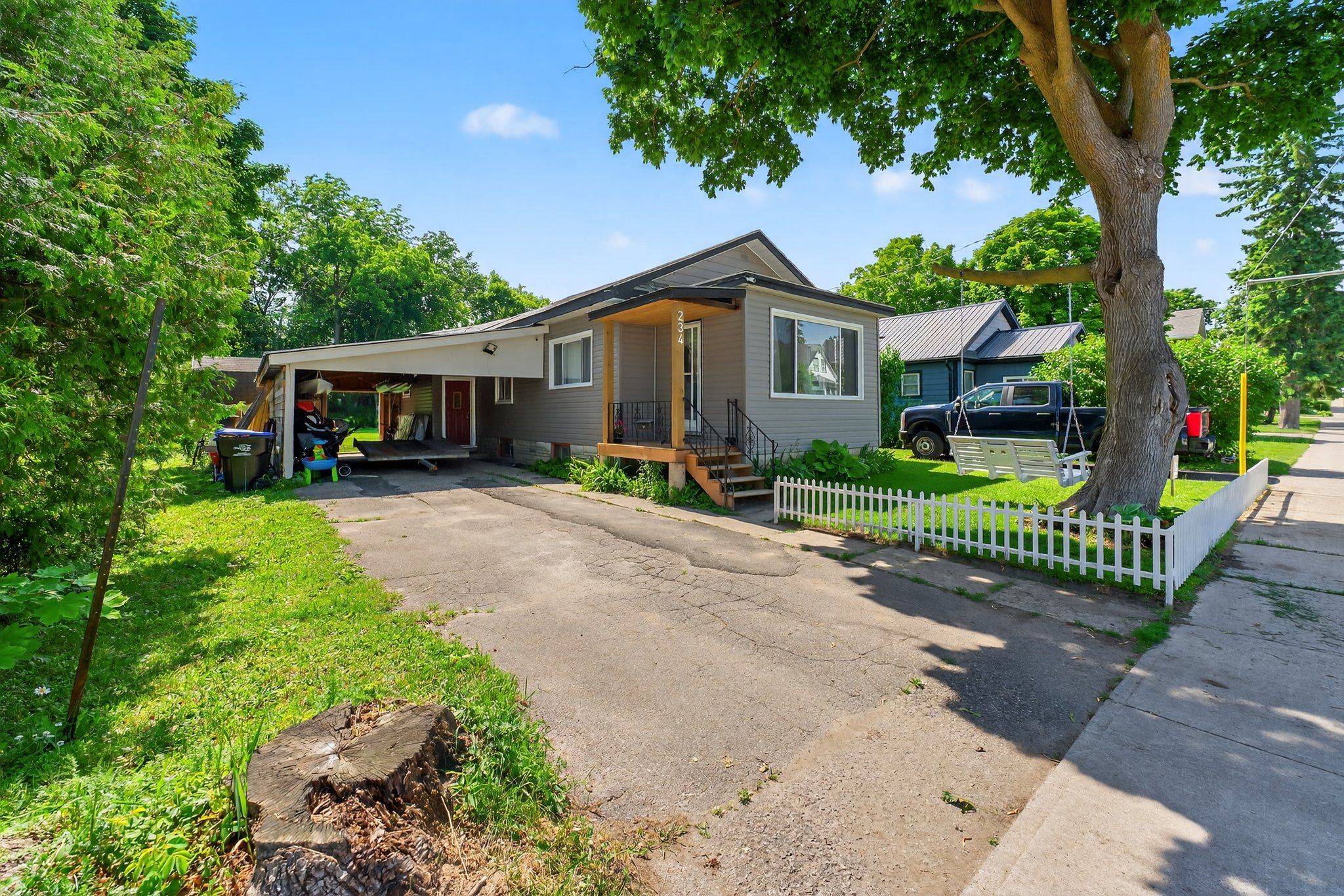Midland, ON L4R 2W6,234 George ST