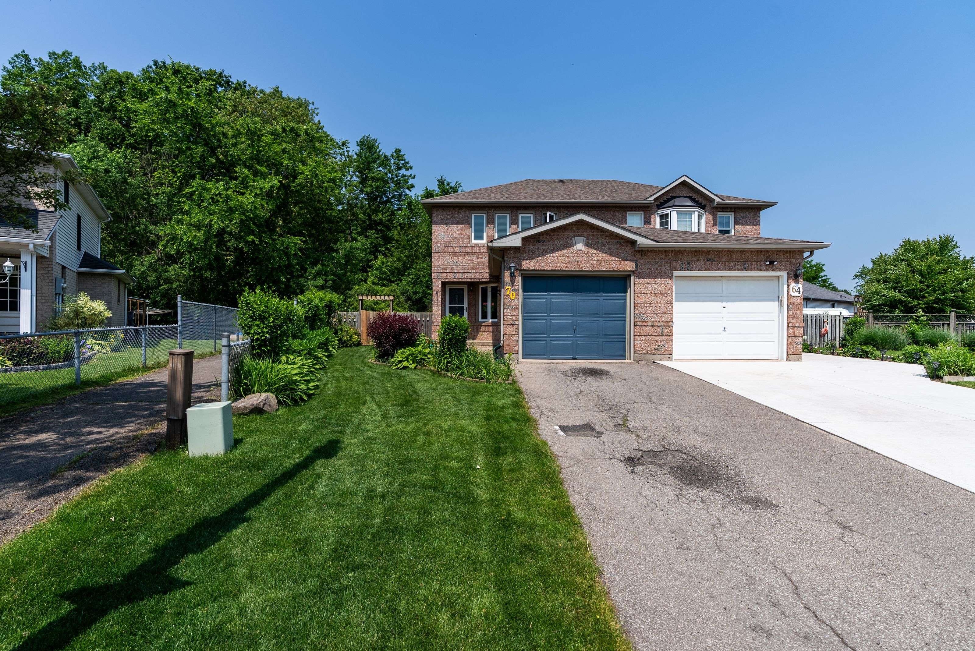 70 Jefferson CT W, Welland, ON L3C 7G5