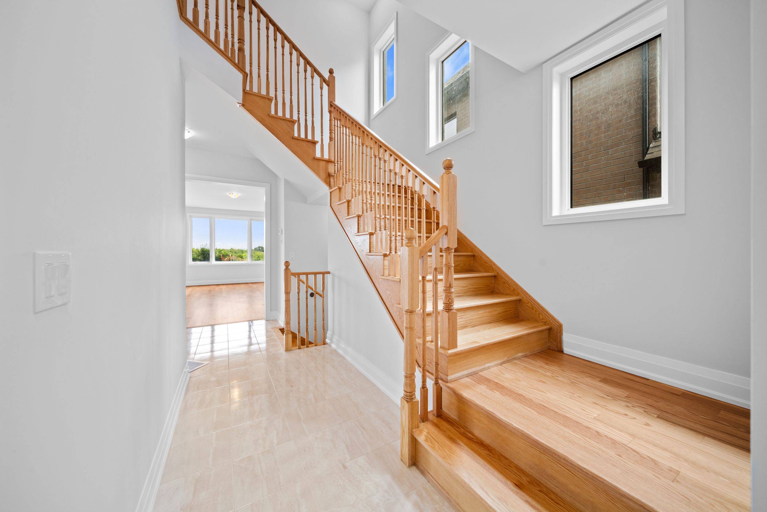 Woodstock, ON N4T 0P7,897 Knights LN