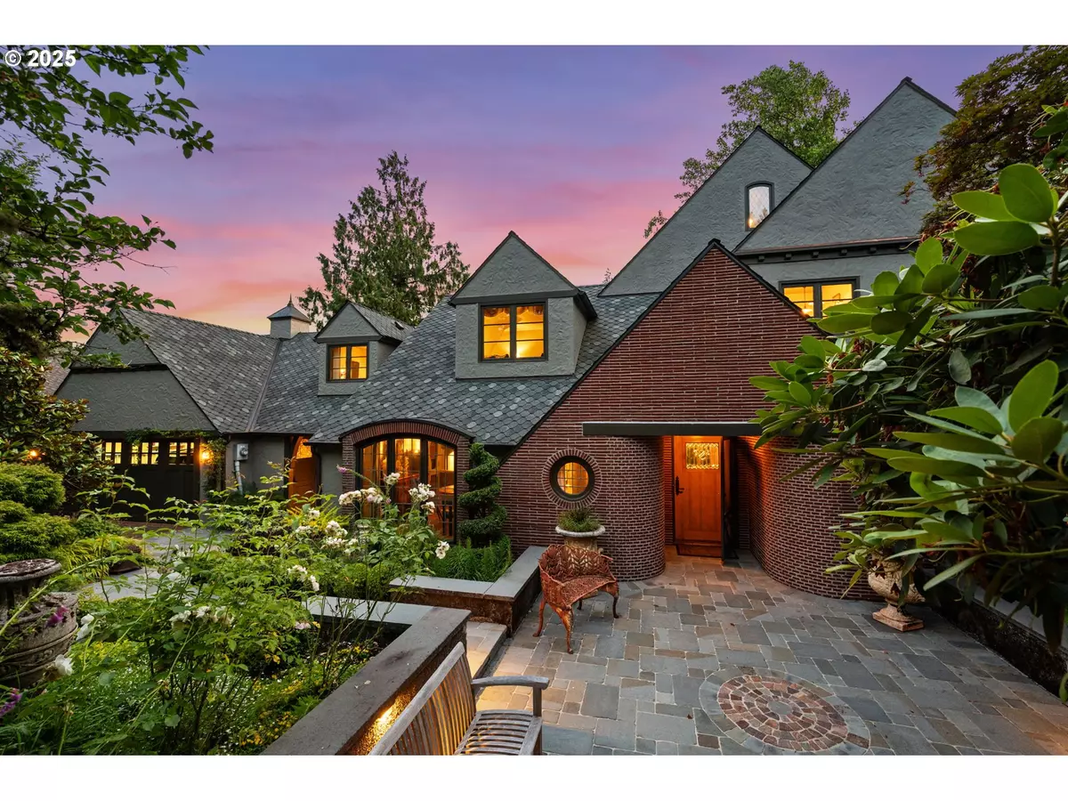 Portland, OR 97221,4470 SW GREENLEAF DR