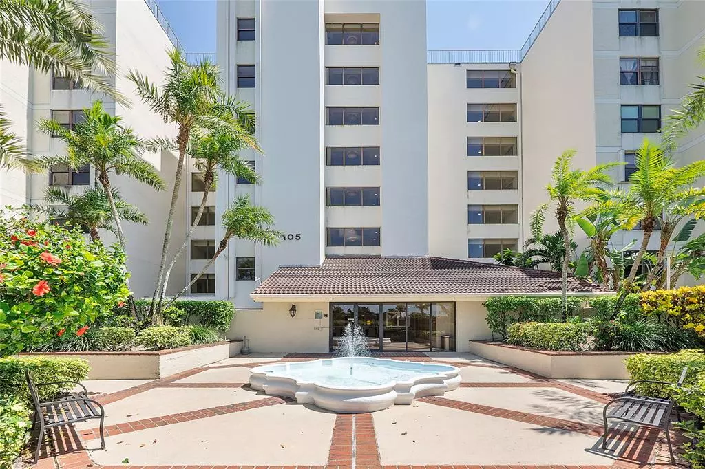 Oakland Park, FL 33309,105 Lake Emerald Dr #814