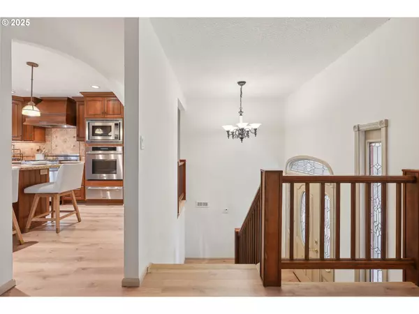 West Linn, OR 97068,4243 SPRING ROCK CIR
