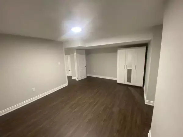 Oshawa, ON L1J 7S7,487 Aztec DR #3-Room 1
