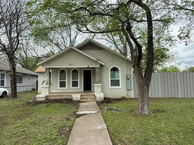 2547 E Ann Arbor Avenue, Dallas, TX 75216