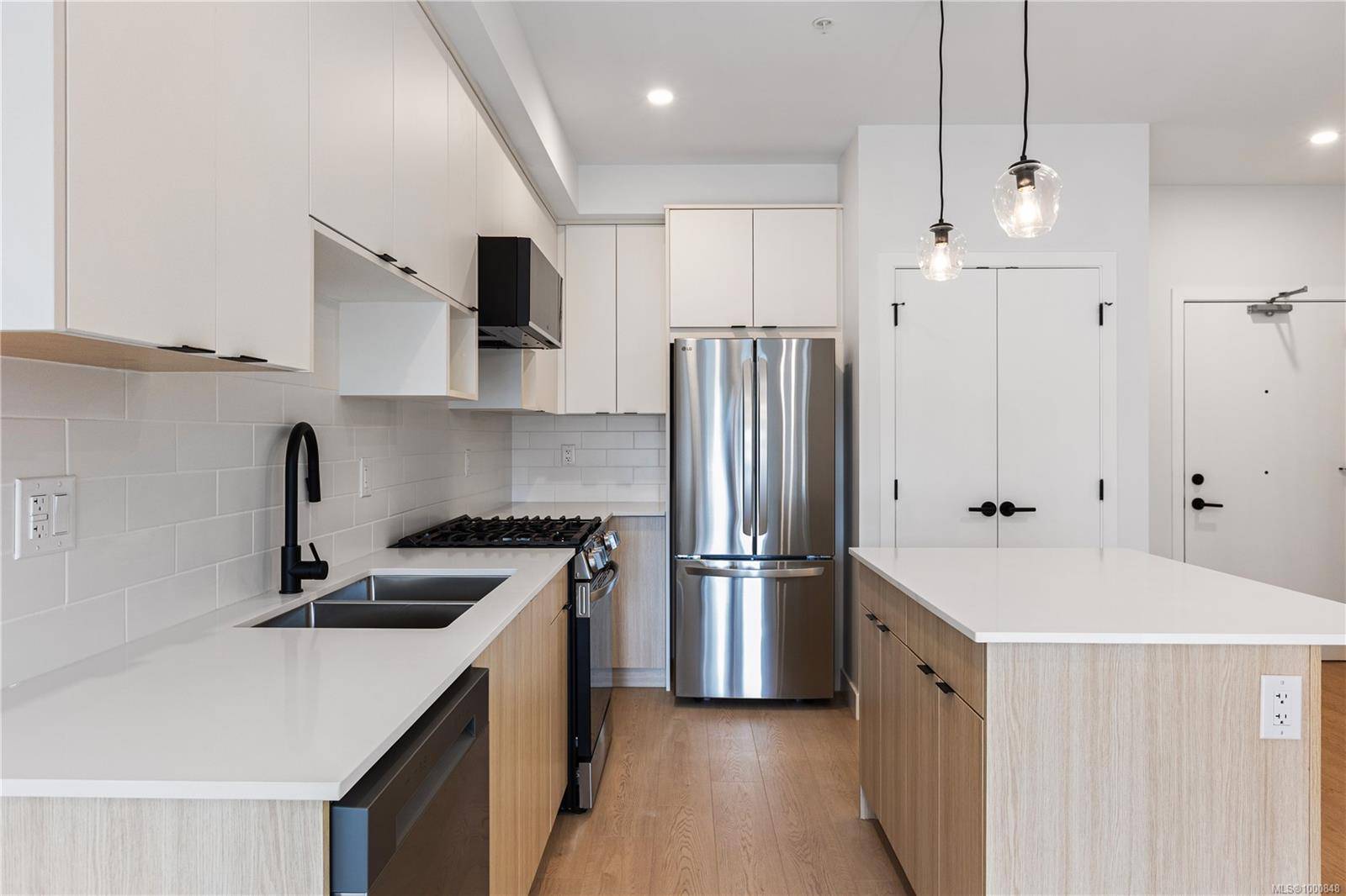 Langford, BC V9B 3R8,2629 Millstream Rd #315
