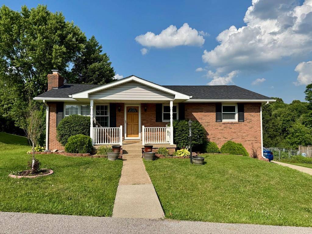 11 Pin Oak Drive, Wheeling, WV 26003