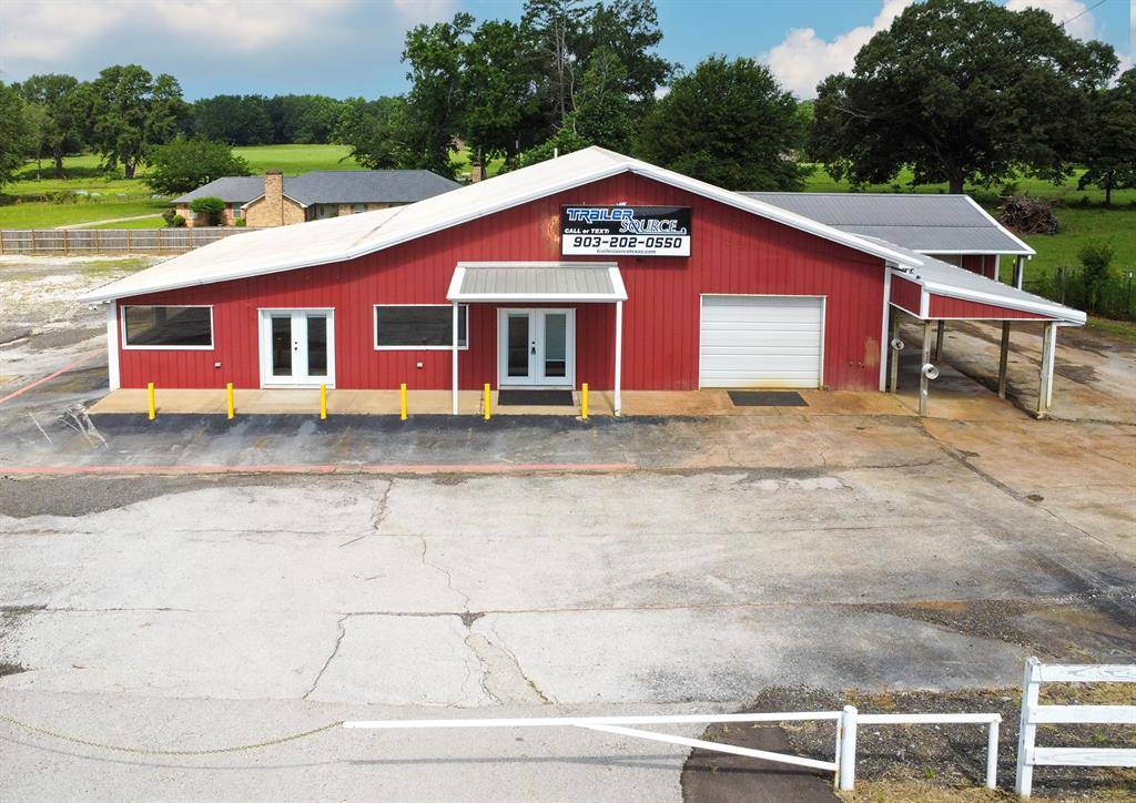 Tyler, TX 75703,17490 Hwy 69 S