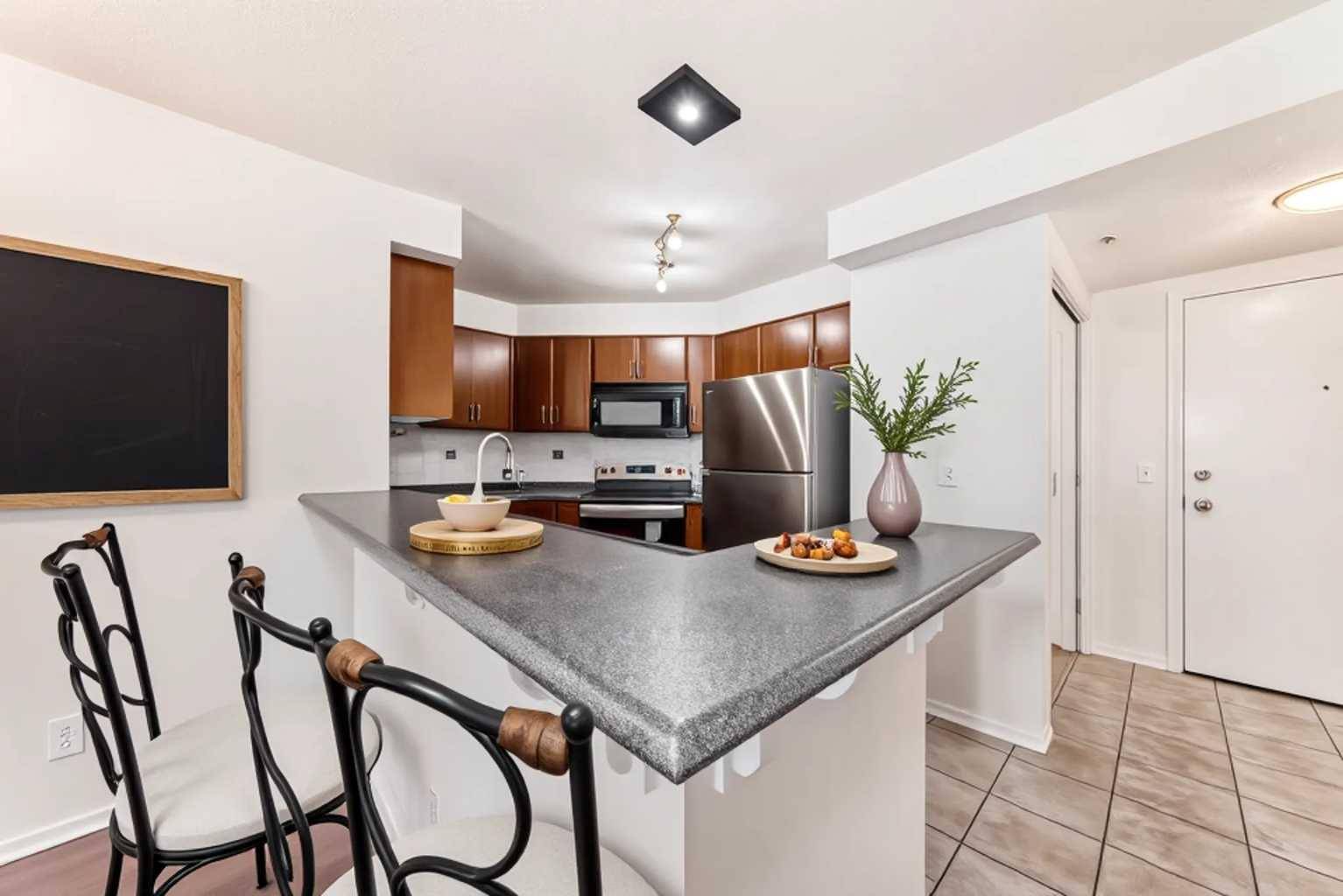Calgary, AB T2P 5J4,1121 6 AVE Southwest #1307