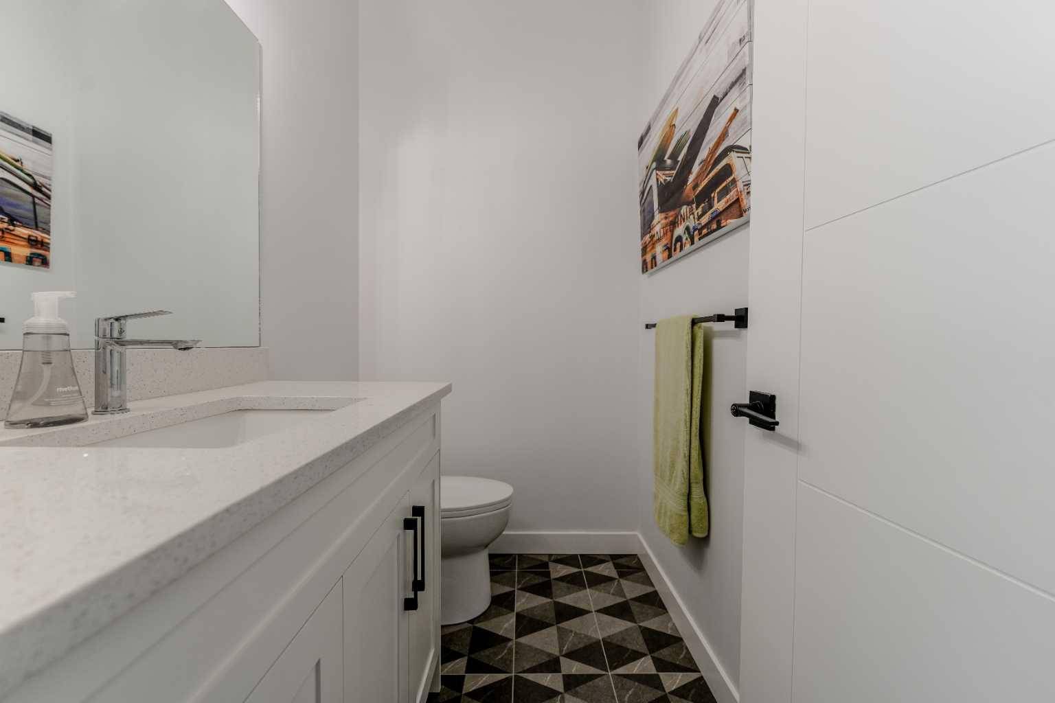 Calgary, AB T3R2E7,365 Sage Hill Rise Northwest