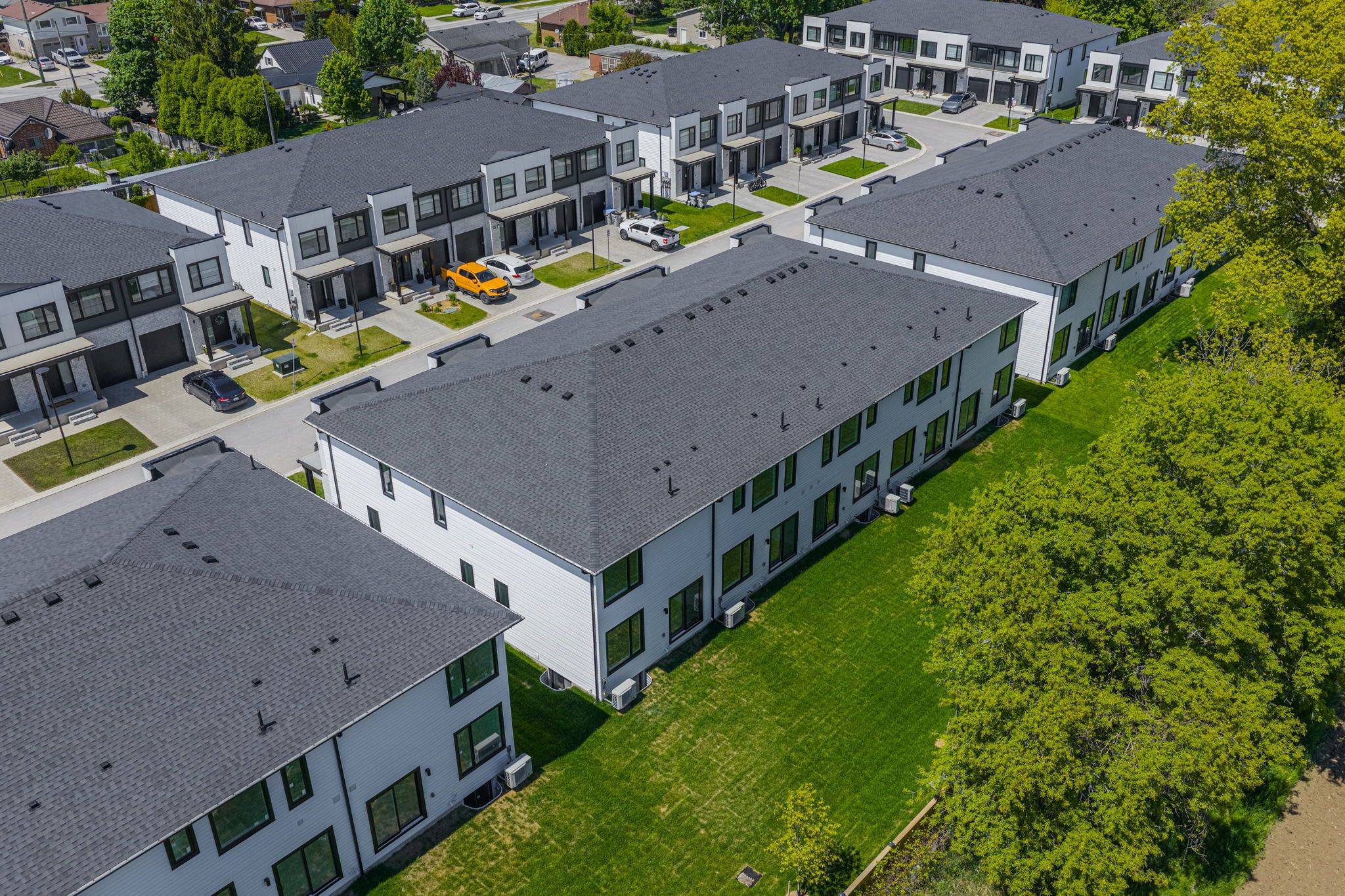 Strathroy-caradoc, ON N7G 0C1,101 SWALES AVE #8