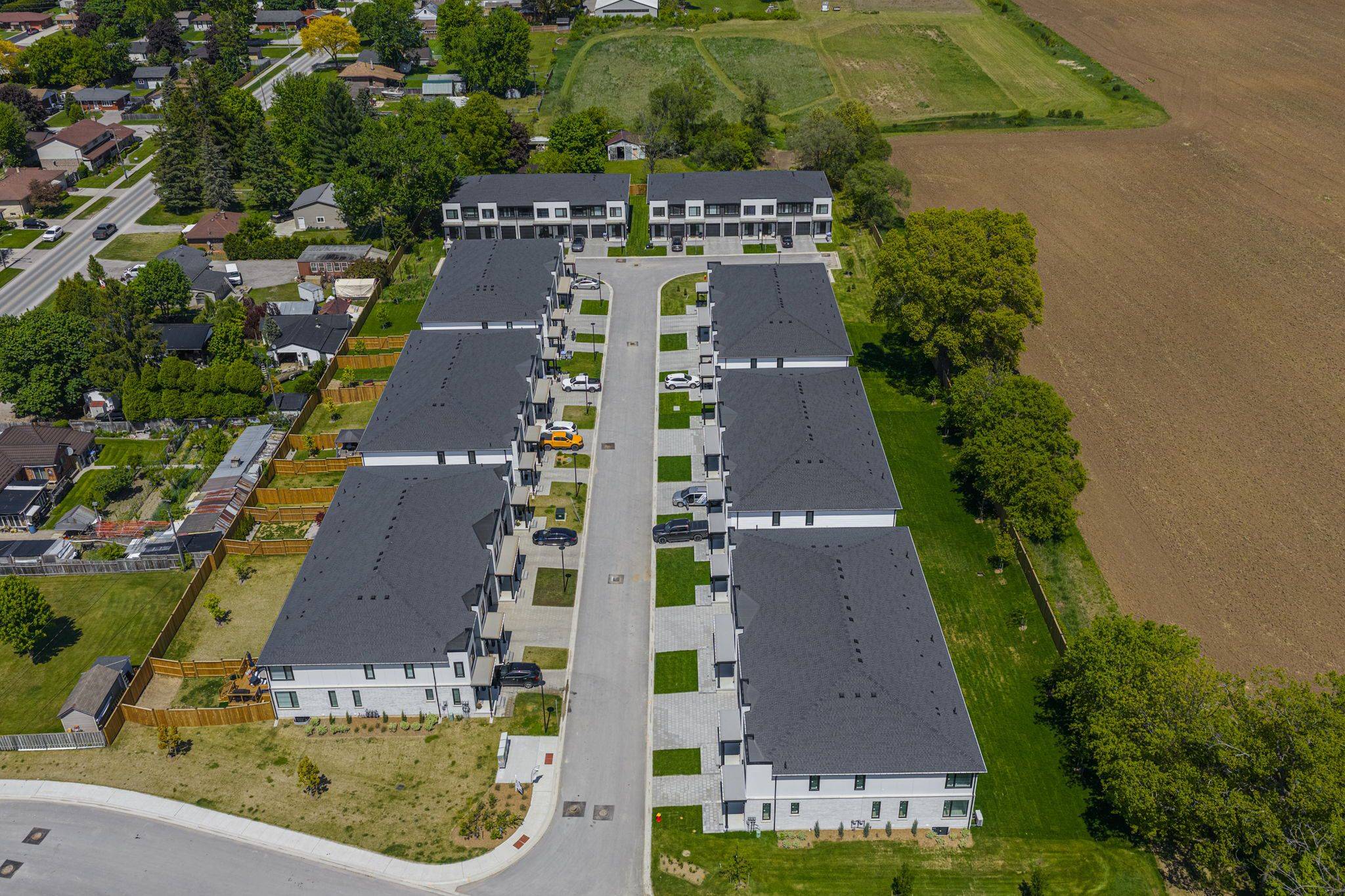 Strathroy-caradoc, ON N7G 0C1,101 SWALES AVE #10