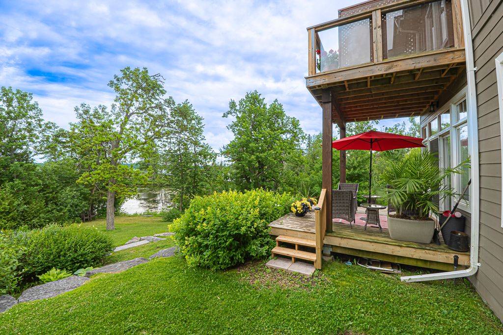 Kawartha Lakes, ON K0M 1A0,29 Lakewood CRES #110