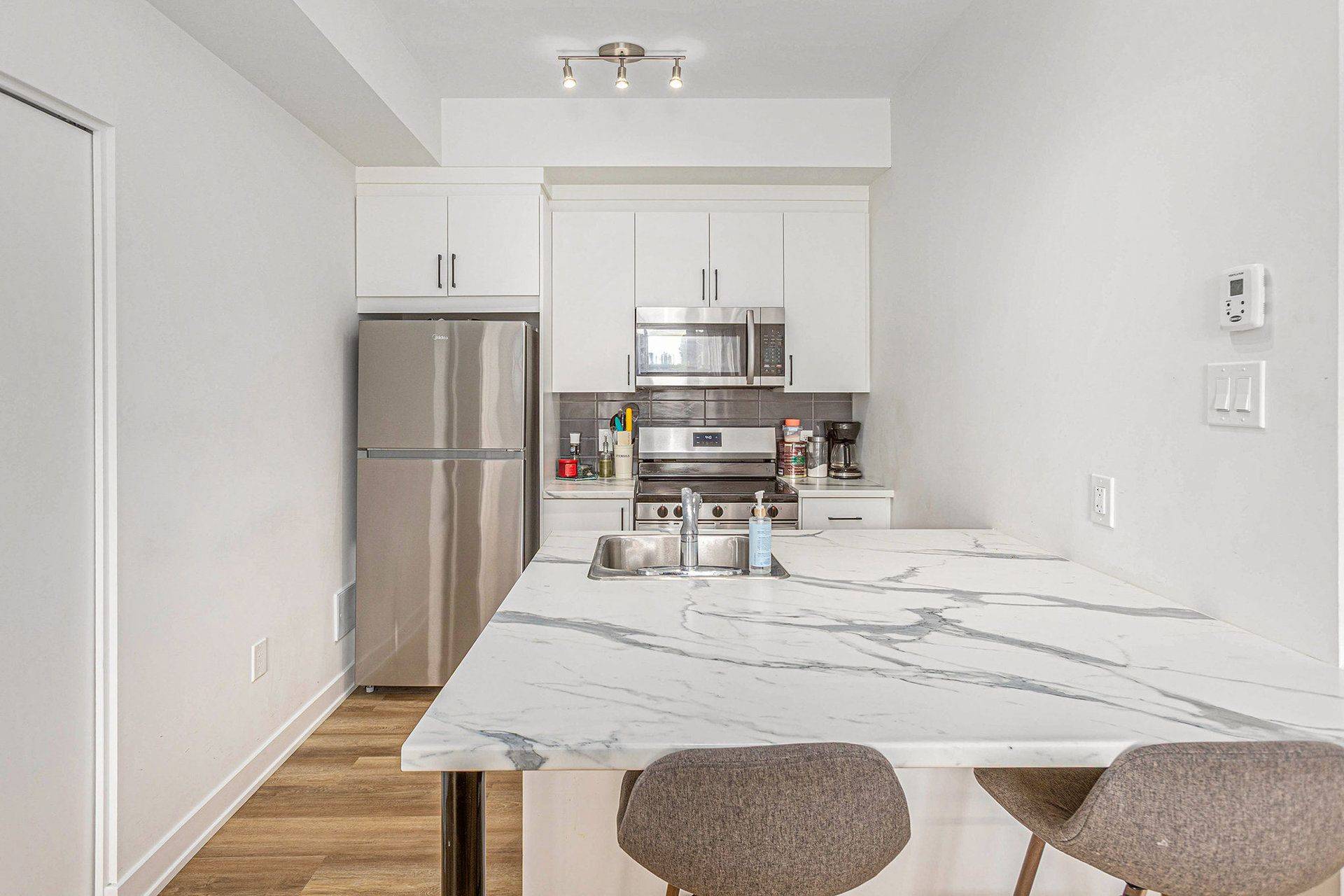 Vanier And Kingsview Park, ON K1L 6V3,391 Dieppe ST #02