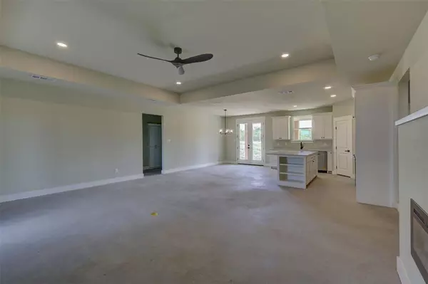 Whitney, TX 76692,122 Stillmeadow Way