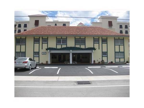 2404 NE 33RD AVE #12, Fort Lauderdale, FL 33305
