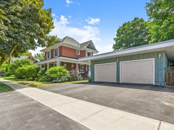 5 Greenaway ST, New Tecumseth, ON L0G 1W0