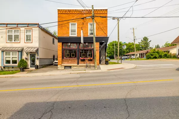 Mississippi Mills, ON K0A 1A0,88 Queen ST