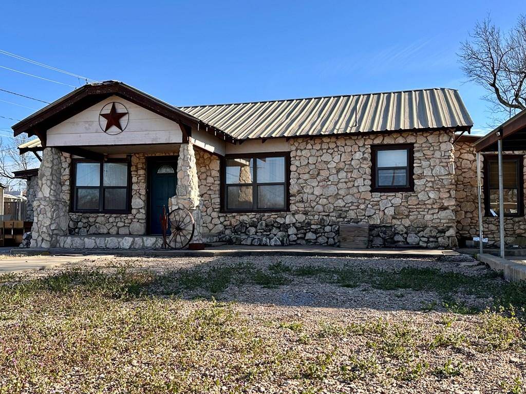 1717 W Ave I, San Angelo, TX 76901
