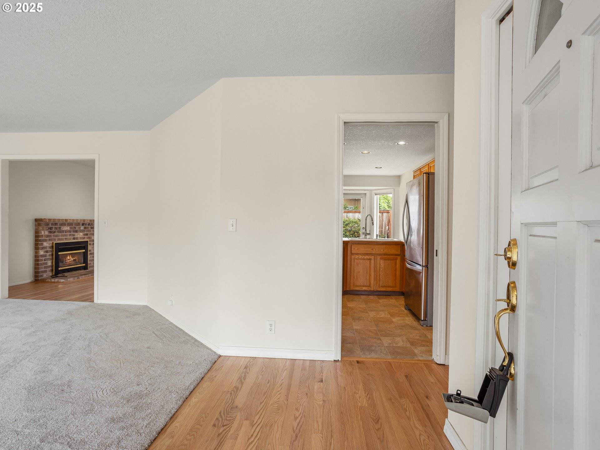 Hillsboro, OR 97124,2052 NE JOSEPHINE DR