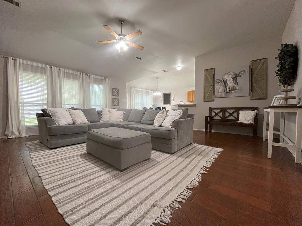 Midlothian, TX 76065,813 Green Acres Lane