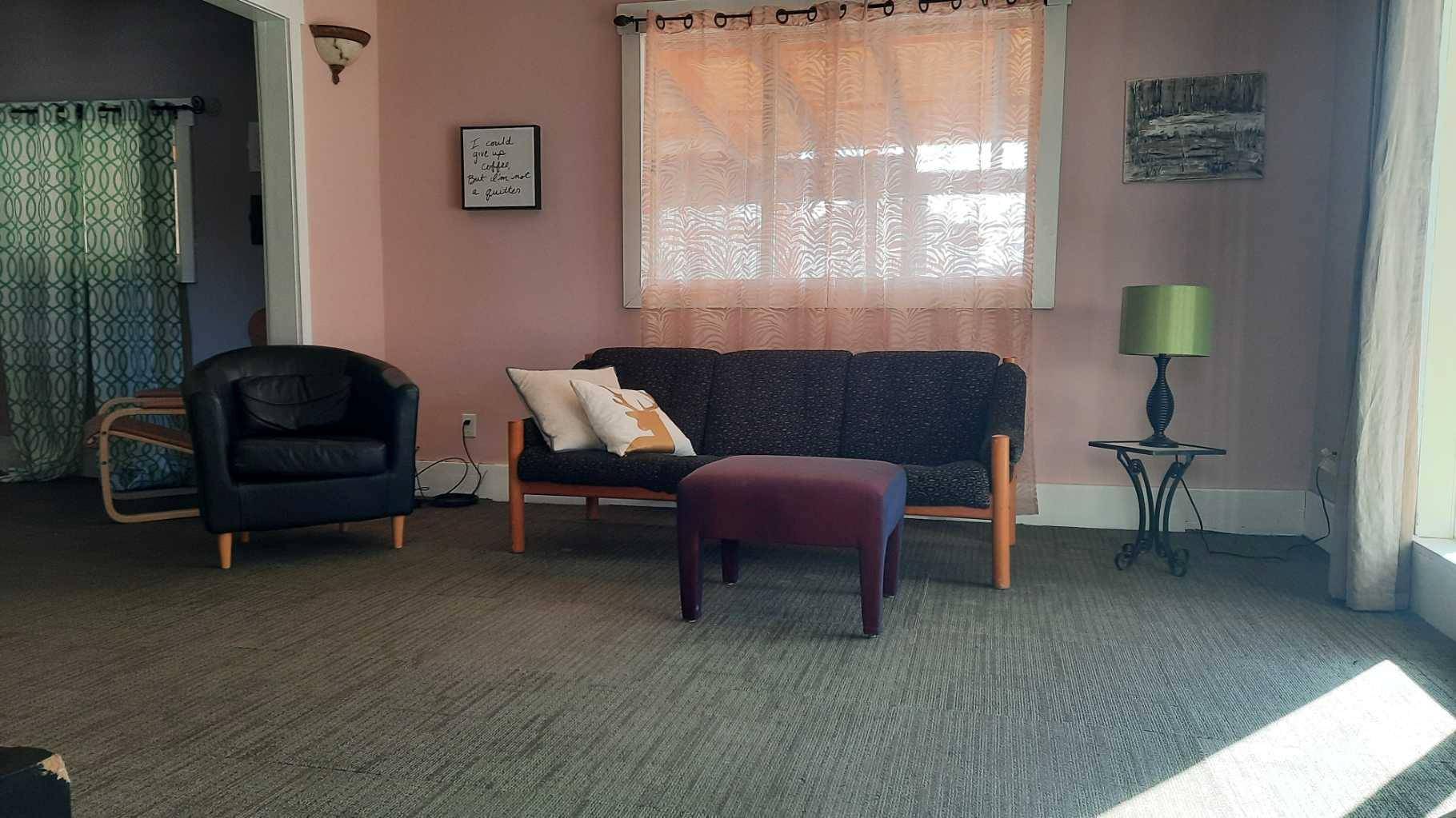Drumheller, AB T0J0Y4,274 3 ST West
