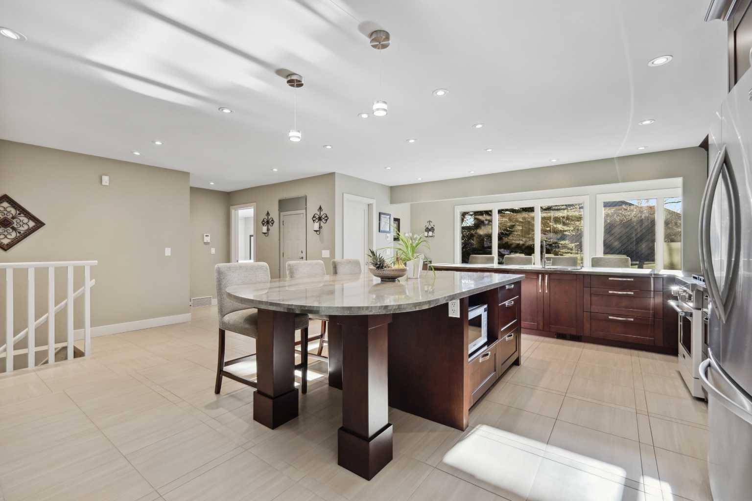 Calgary, AB T3B 4C8,127 Varsity Estates GRV NW