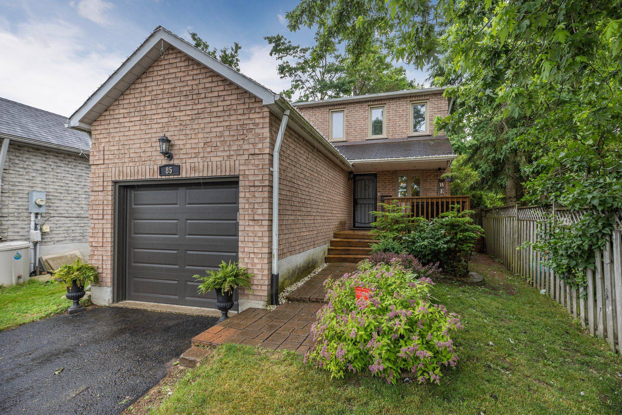 Barrie, ON L4N 7E5,85 FERGUSON DR
