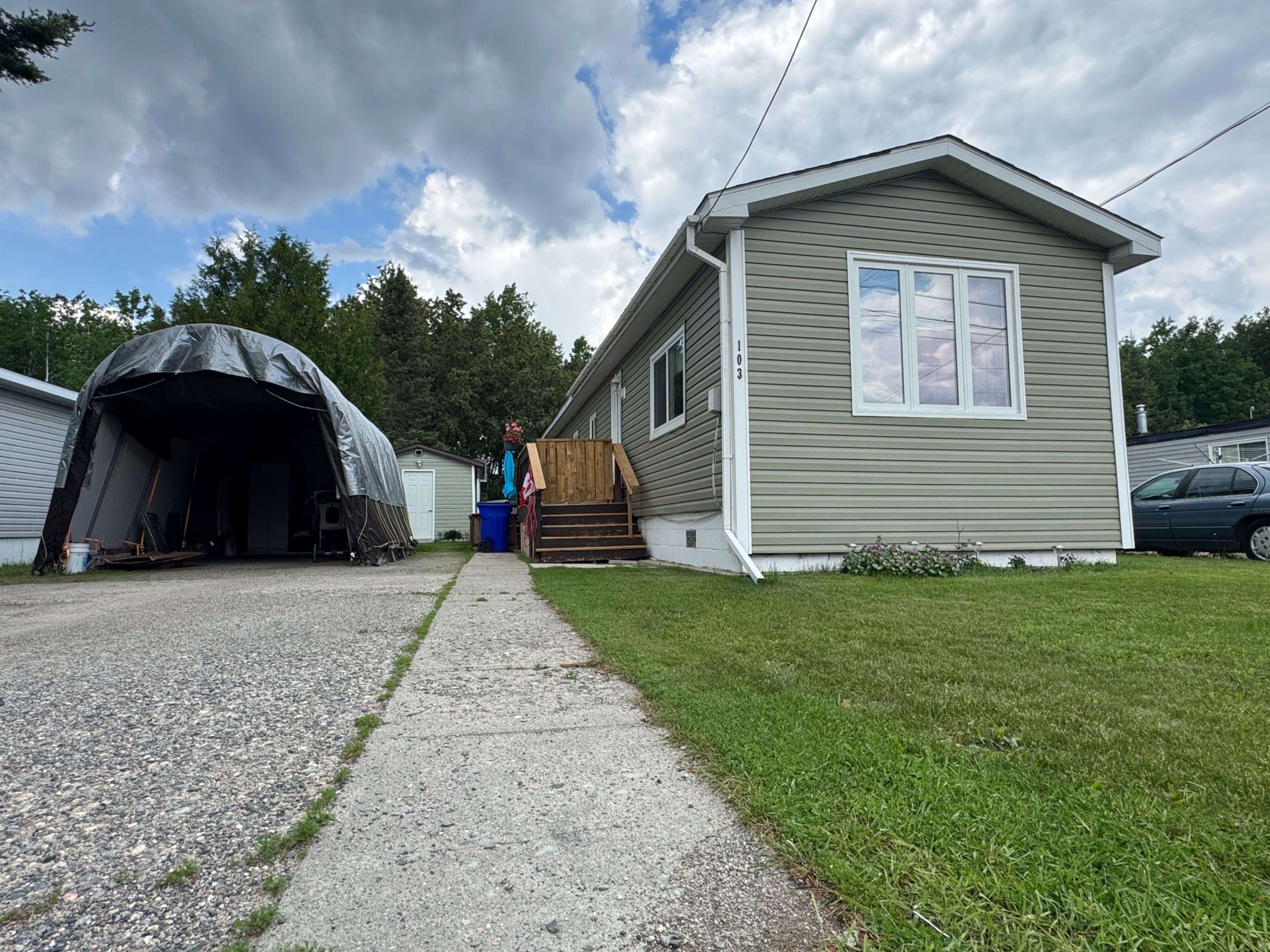 Timmins, ON P4N 5L9,103 Notre Dame Place ST W