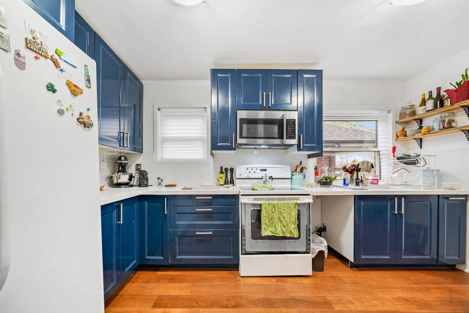 Toronto W10, ON M9W 3Z8,65 Barrhead CRES