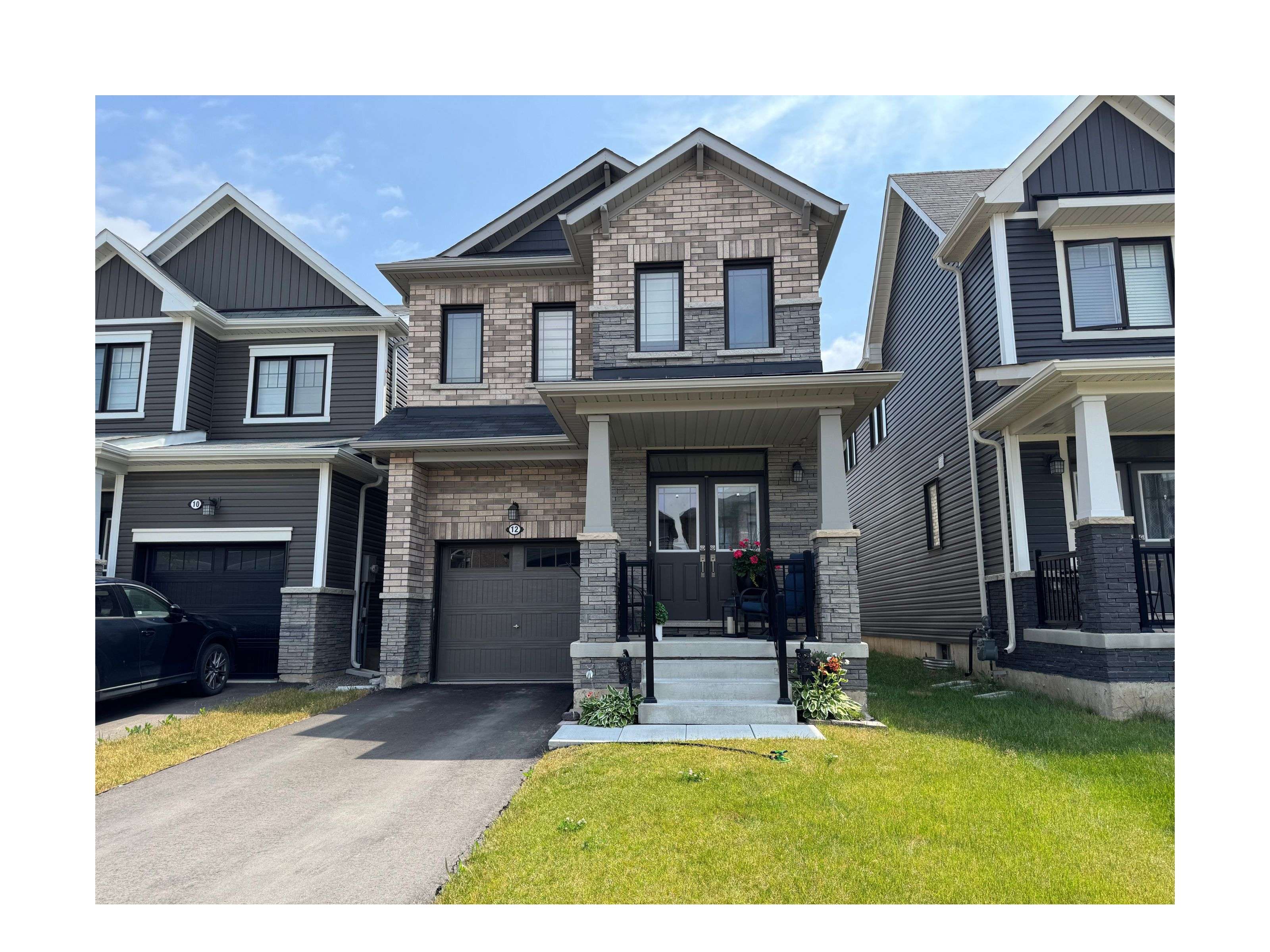 12 Sun haven LN, Thorold, ON L2V 0K6