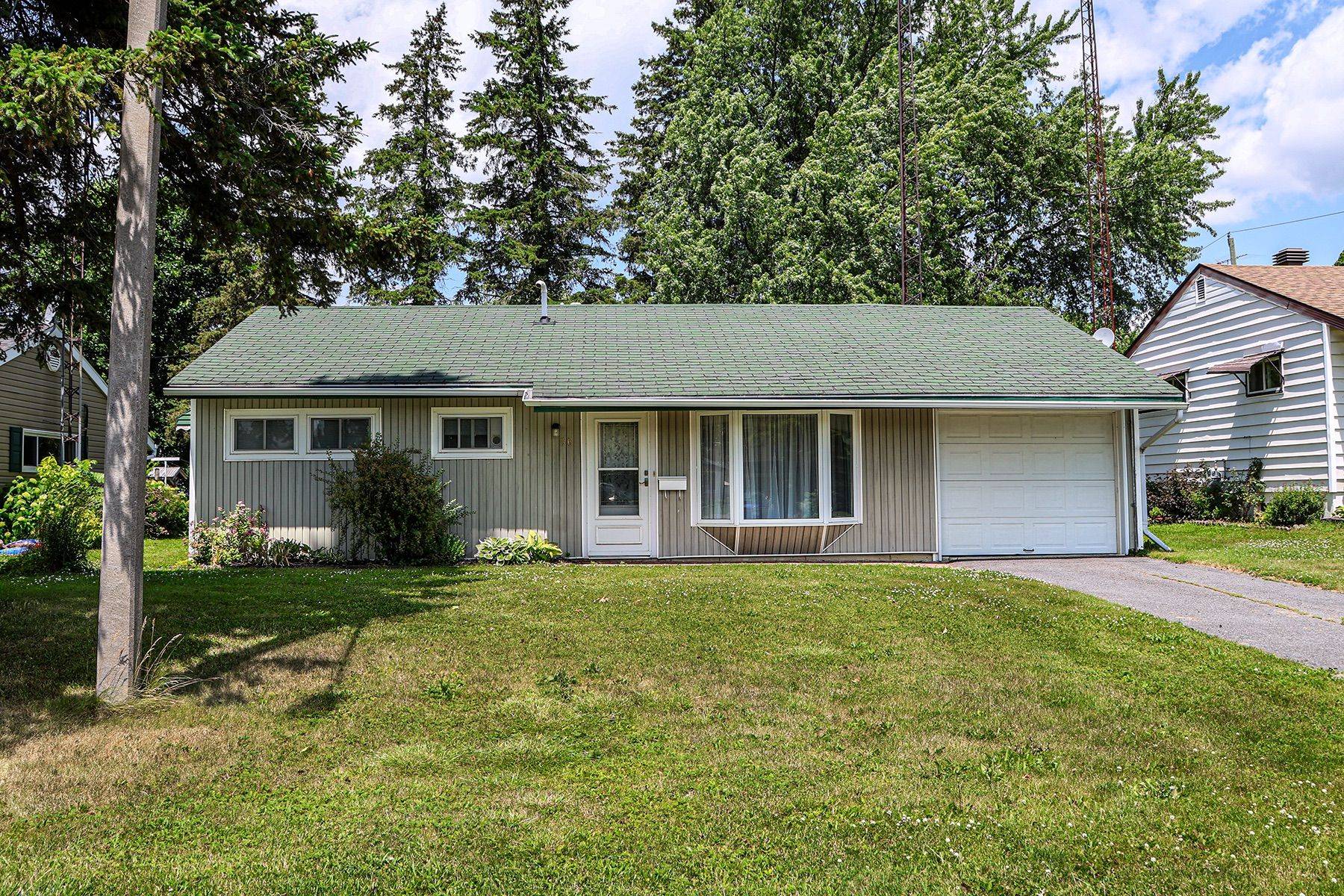 South Dundas, ON K0C 1X0,56 Loyalist ST
