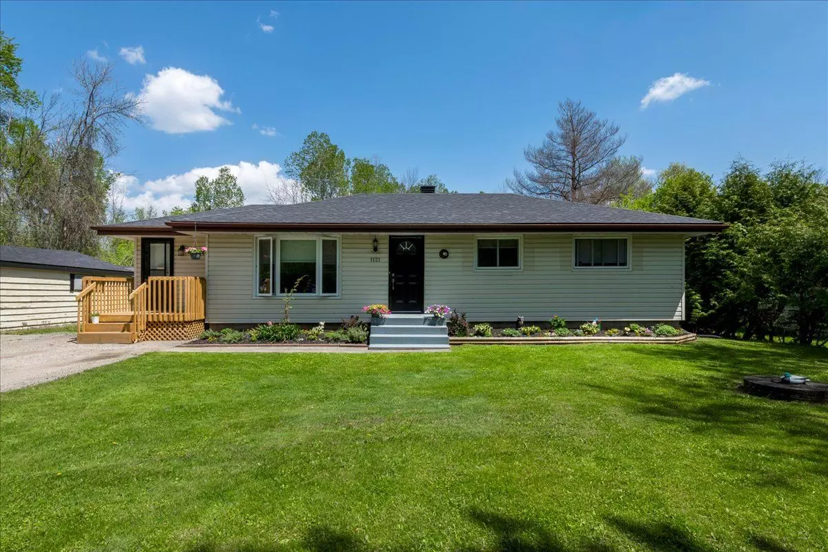 Innisfil, ON L0L 1W0,1121 Ferrier AVE