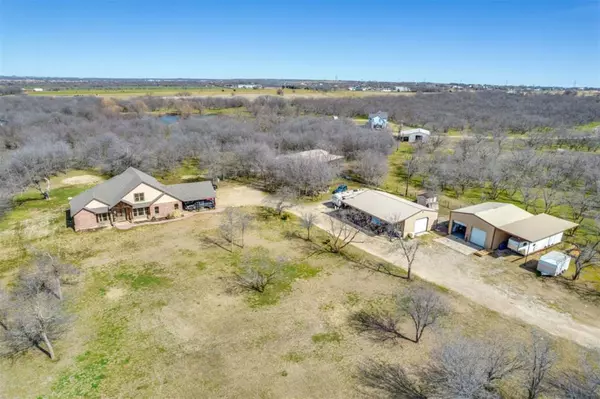 Gunter, TX 75058,261 Vickie Lane