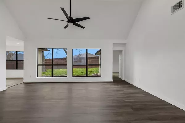 Rowlett, TX 75089,8309 Liberty Lane