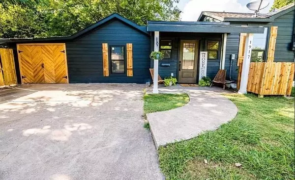 1917 E Mulberry Street, Sherman, TX 75090
