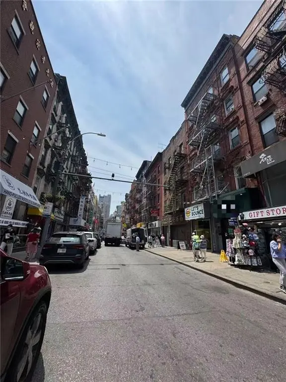 79 Mott ST, Manhattan, NY 10013