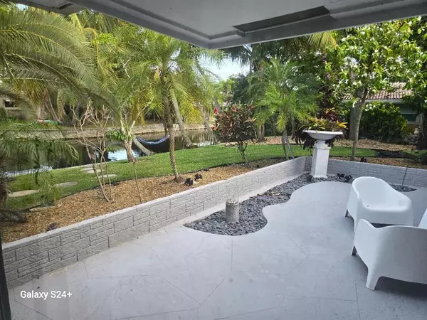 Oakland Park, FL 33334,4070 NE 16th Ave