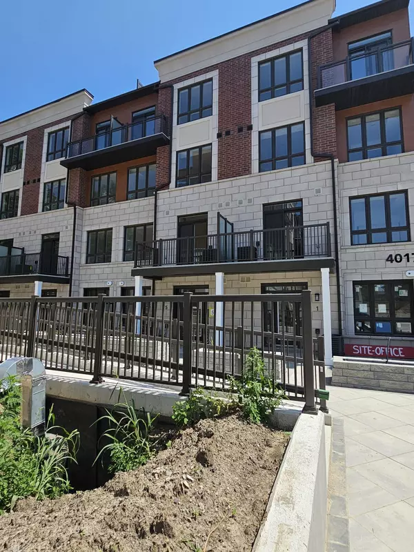 4017 Hickory DR #5, Mississauga, ON L4W 1L1