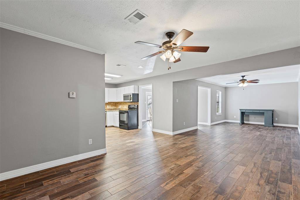 Burleson, TX 76028,652 Holly Drive